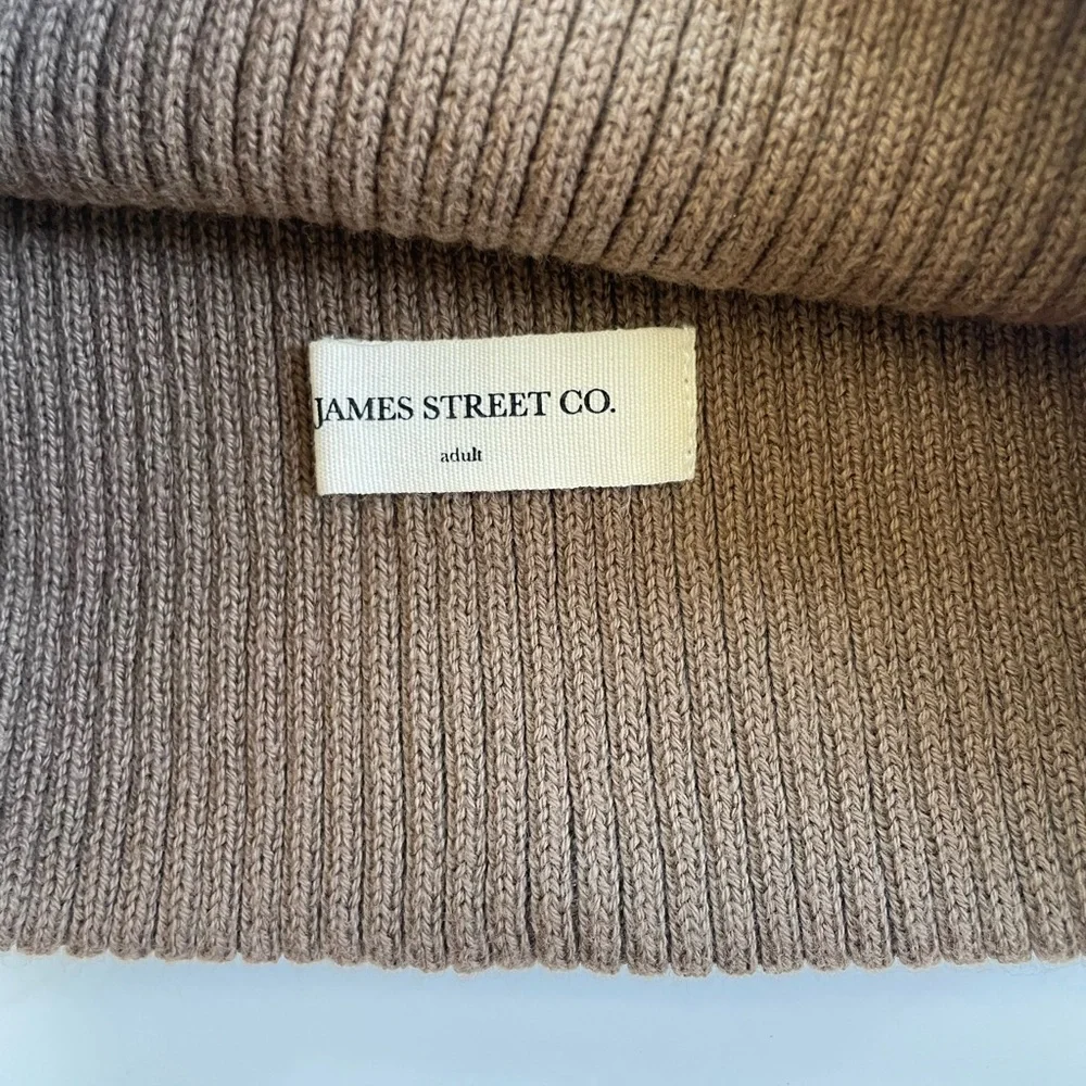 James Street Co adult port beanie in walnut - Picture 3 of 3